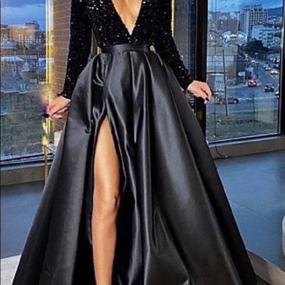 Beautiful Black Satin & Sequin Evening Gown-Women’s size 14-16, never worn…
